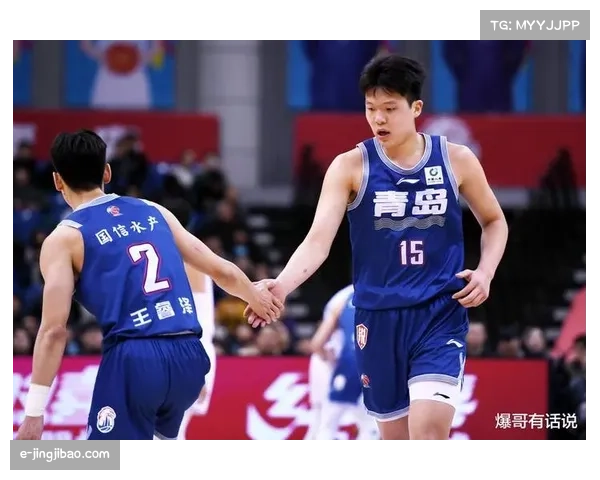 杨瀚森防守不适应爵士高低位 内线防守暴露进攻偏外线缺陷 杨瀚森防守不适应爵士高低位 内线防守暴露进攻偏外线缺陷