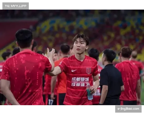 辽宁铁人后防线试错阶段 元敏诚到队晚影响防守体系构建